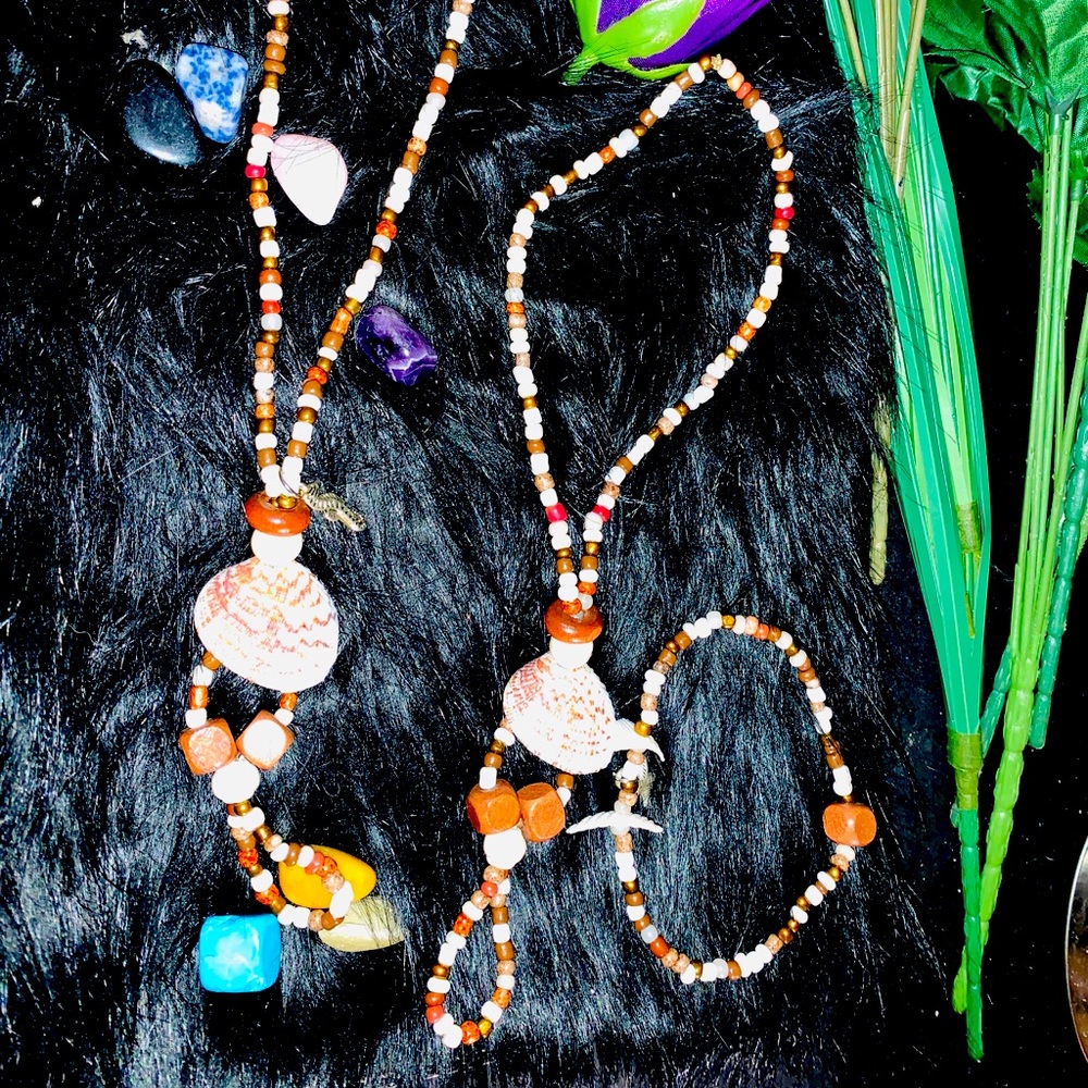 Barefooted sandals with anklet to match